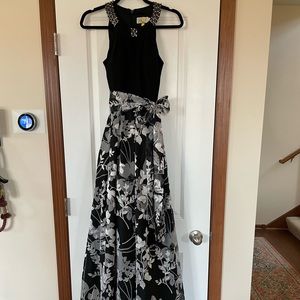 🖤 Stunning Black Evening Gown - Eliza J